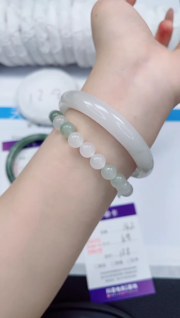 石英质玉手镯未镶嵌142-58/59