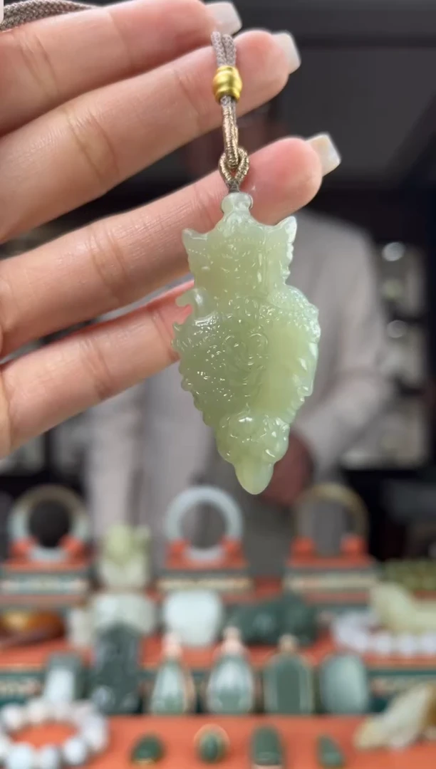 【闪购商品】和田玉颈饰未镶嵌佩佩