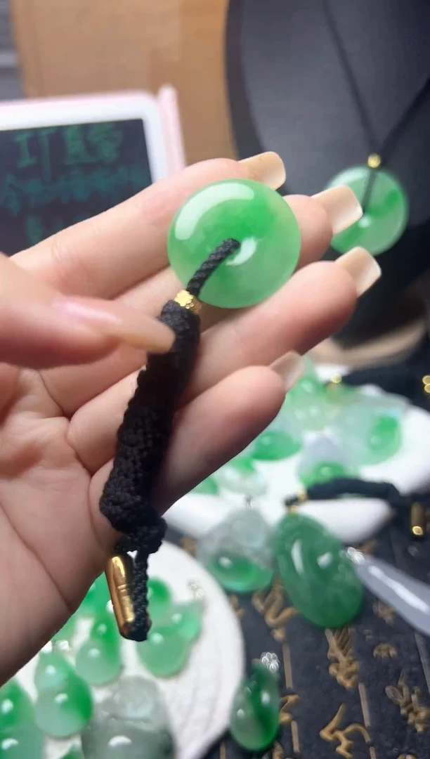 颈饰未镶嵌翡翠所见即所得，一图一物