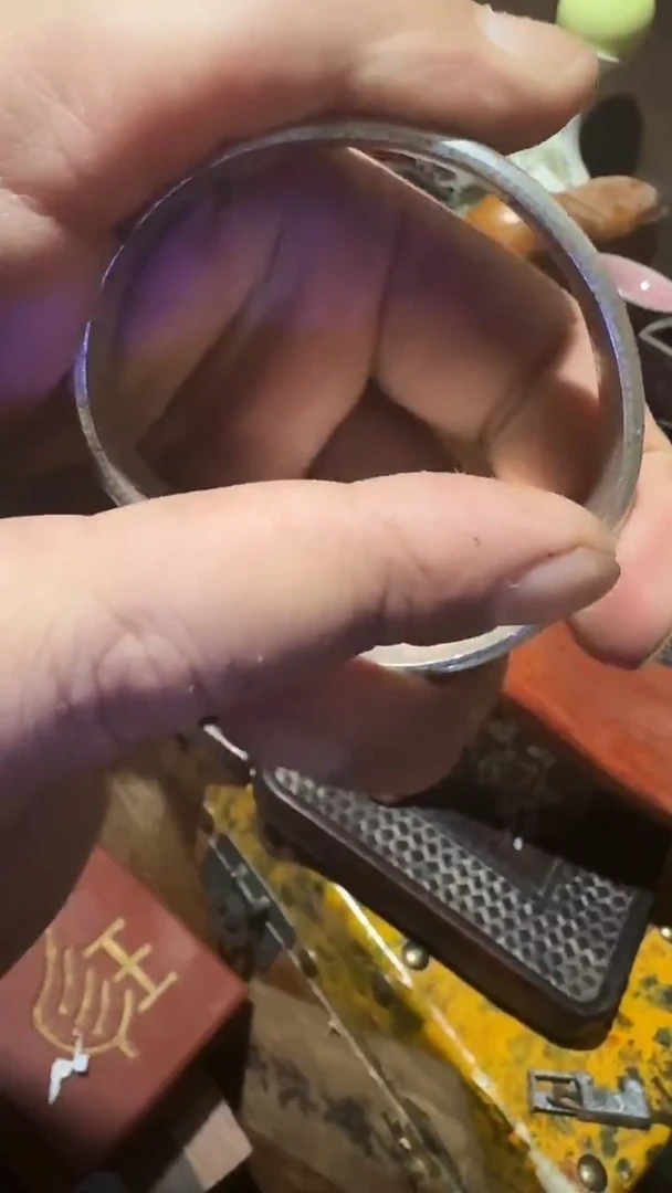 木闪电购链接精品摆件银色镯子