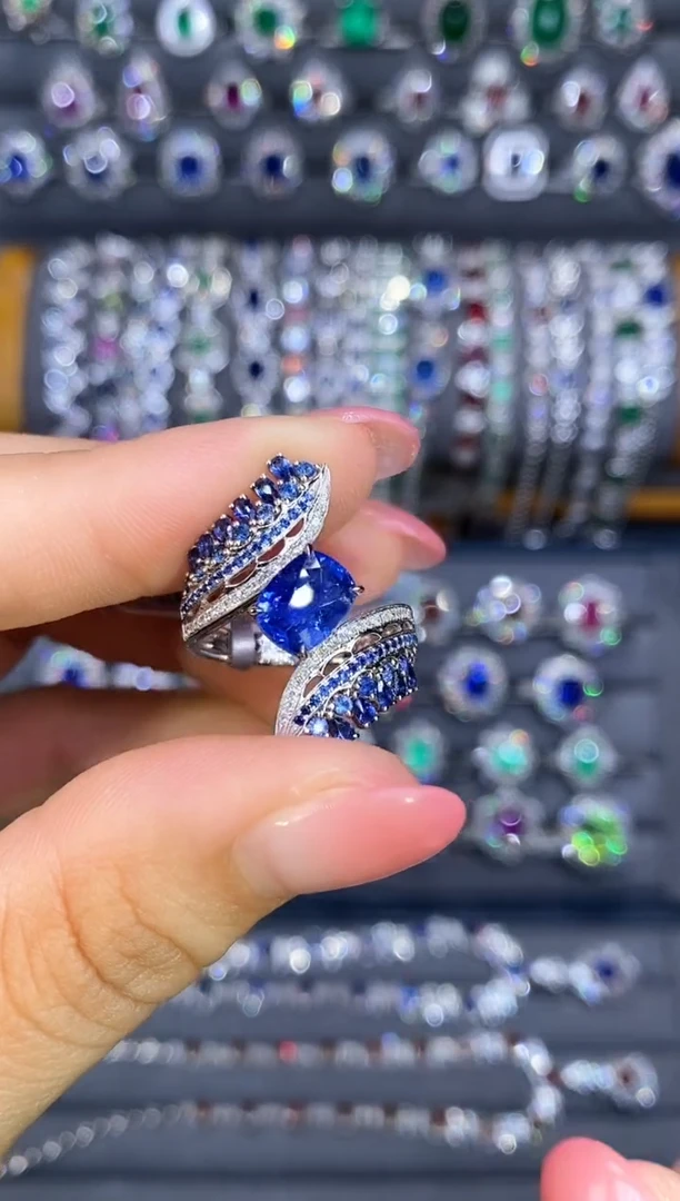 戒指蓝宝石18K金镶嵌2.03ct/GRC/皇家蓝