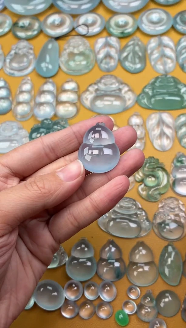 吊坠(不含链)未镶嵌翡翠39 葫芦 28.5 23 9.0