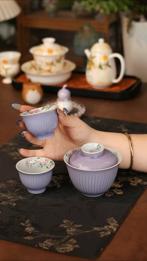 盖碗+茶杯*2 哈哈哈哈哈