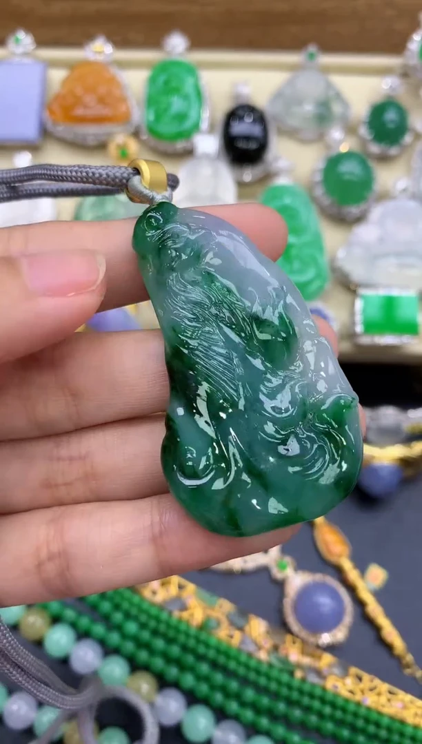 翡翠未镶嵌颈饰123-中国好珍宝