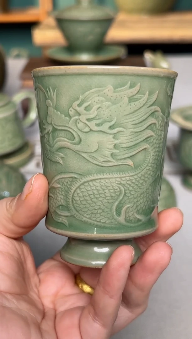 【闪购商品】其他耀州窑王彩虹剔花浮雕龙纹主人杯