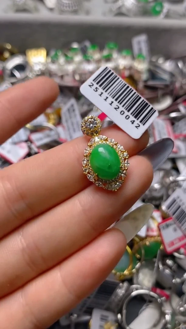 银S925镶嵌戒指翡翠百内无证书