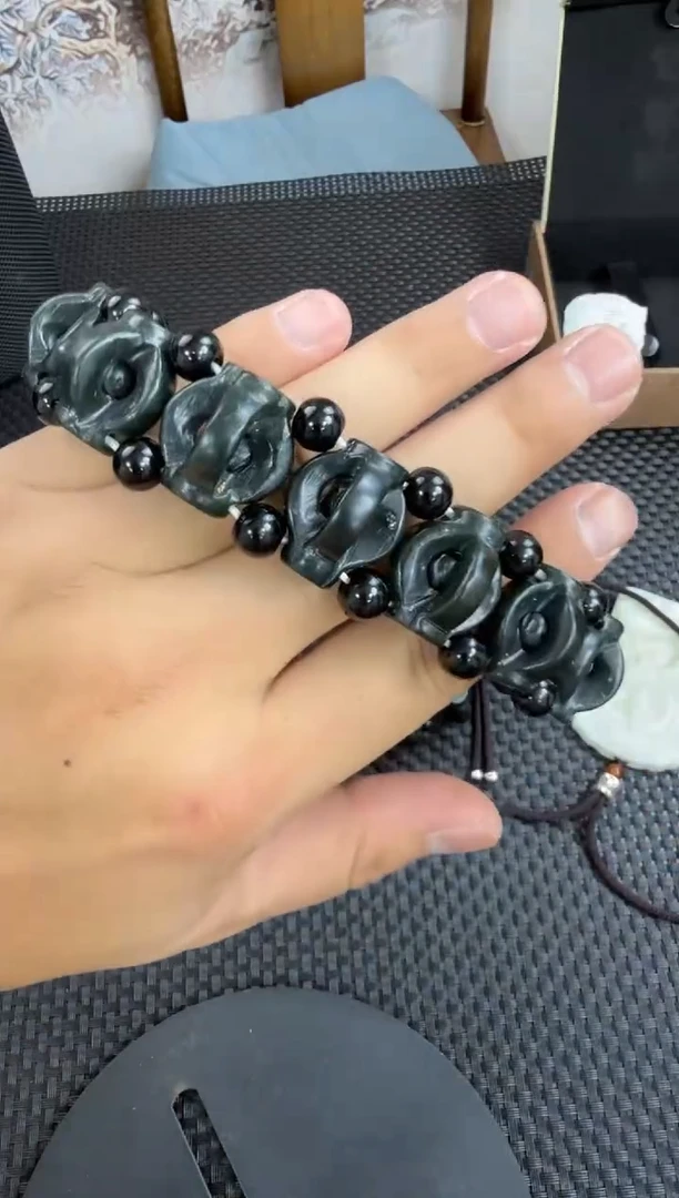 未镶嵌手串和田玉和田玉 黑油青