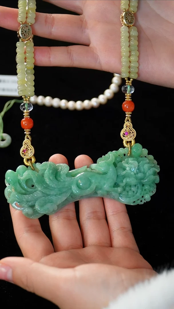 【闪购商品】翡翠颈饰未镶嵌九尾