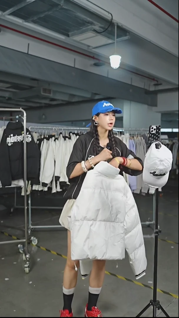 YKYB羽绒服短款M码