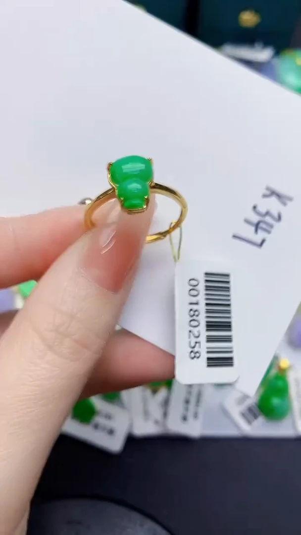 颈饰未镶嵌翡翠缅甸天然翡翠A货