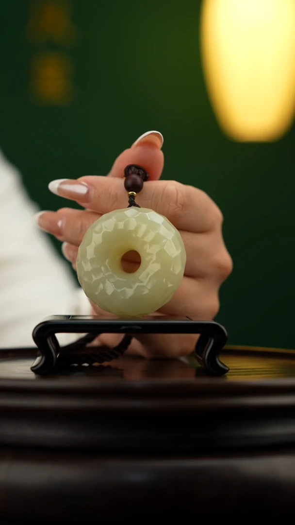 玉【锤纹平安扣】天然玉石手把件