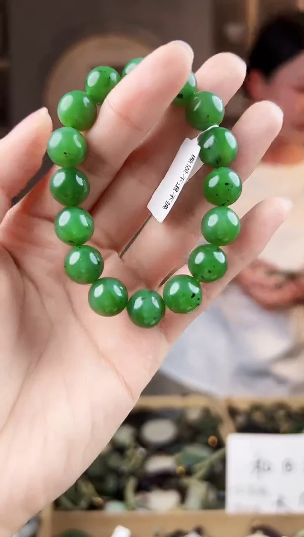 颈饰未镶嵌和田玉拍一发一，多样性发货