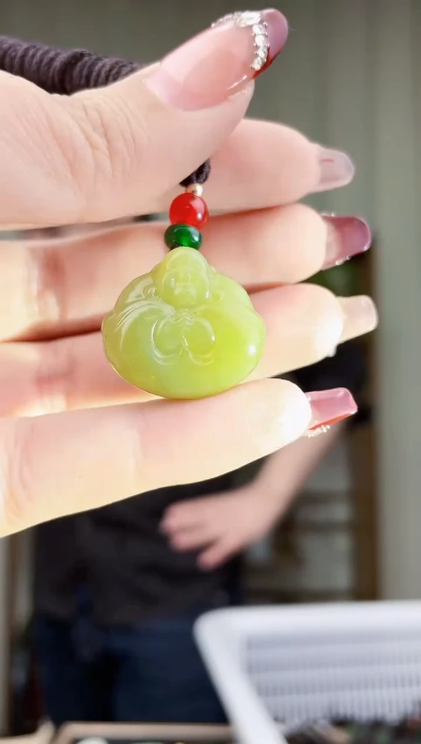 【闪购商品】和田玉挂件未镶嵌拍一发一，多样性发货！