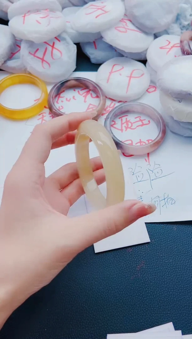 未镶嵌手镯石英质玉K203-58-59