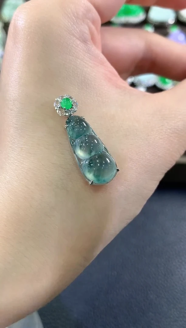 吊坠(不含链)18K金镶嵌翡翠s58