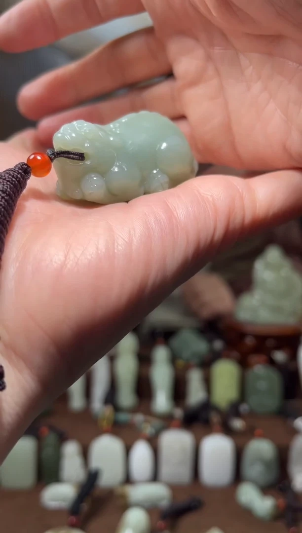 颈饰未镶嵌和田玉·