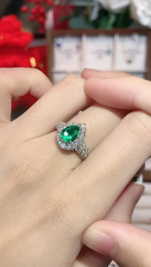 铂Pt900镶嵌戒指祖母绿1.175ct/天然宝石/七天无理由