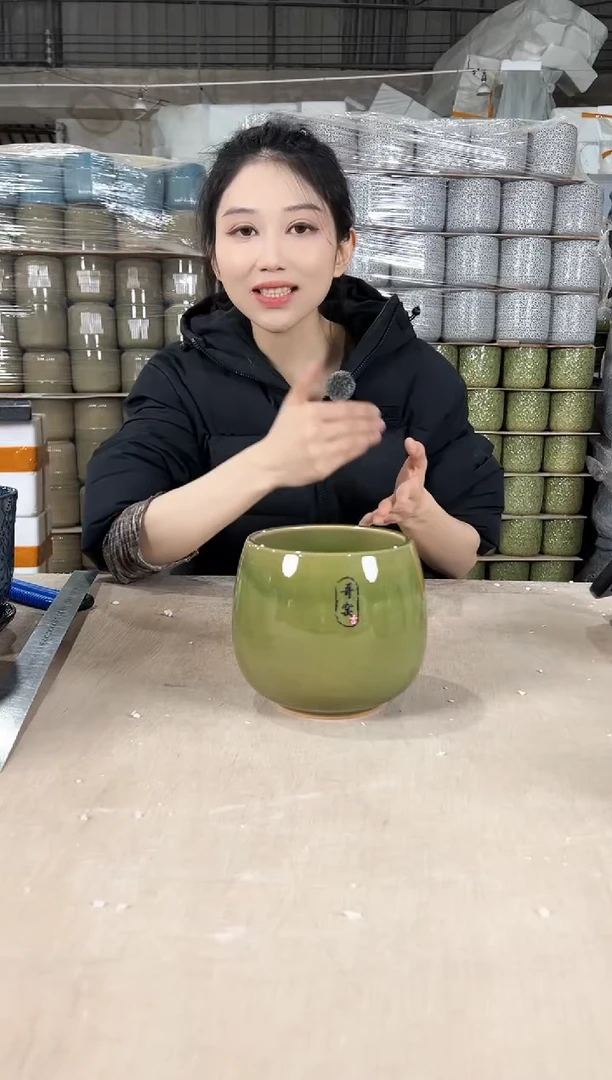 【闪购商品】陶瓷龙蛋裂纹深绿13x13