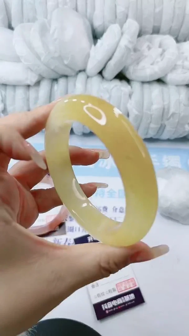 【闪购商品】石英质玉手镯未镶嵌多样性发货62C225