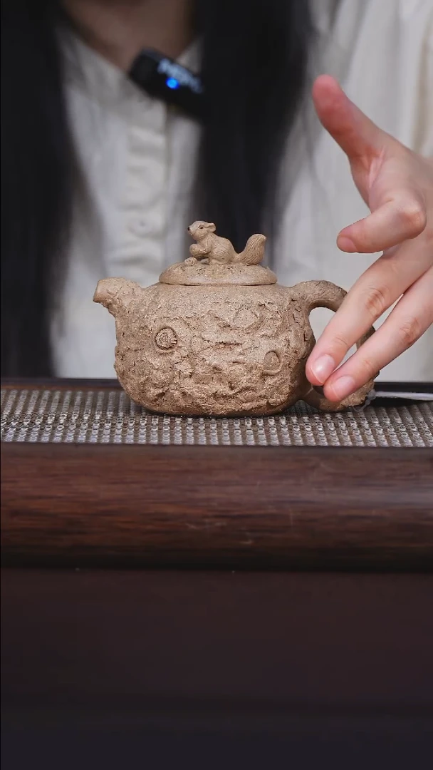茶壶紫砂关注主播即可参与竞拍