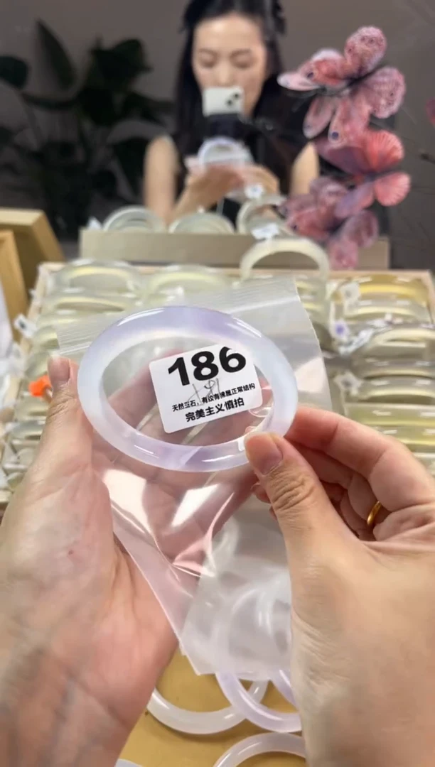 玛瑙/玉髓手镯未镶嵌186