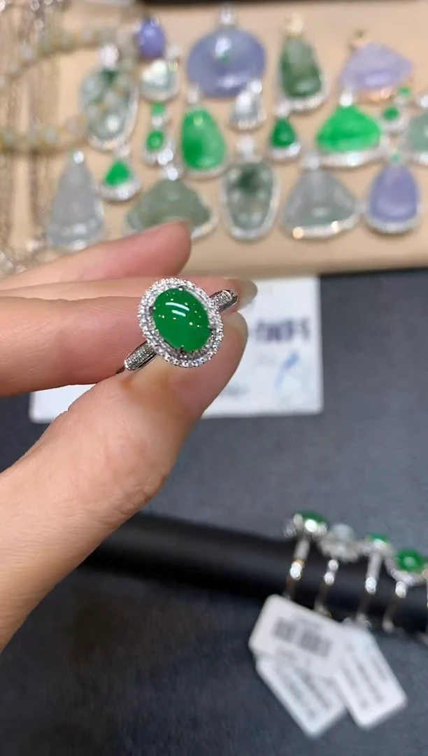 18K金镶嵌戒指翡翠9【24小时鉴赏期】