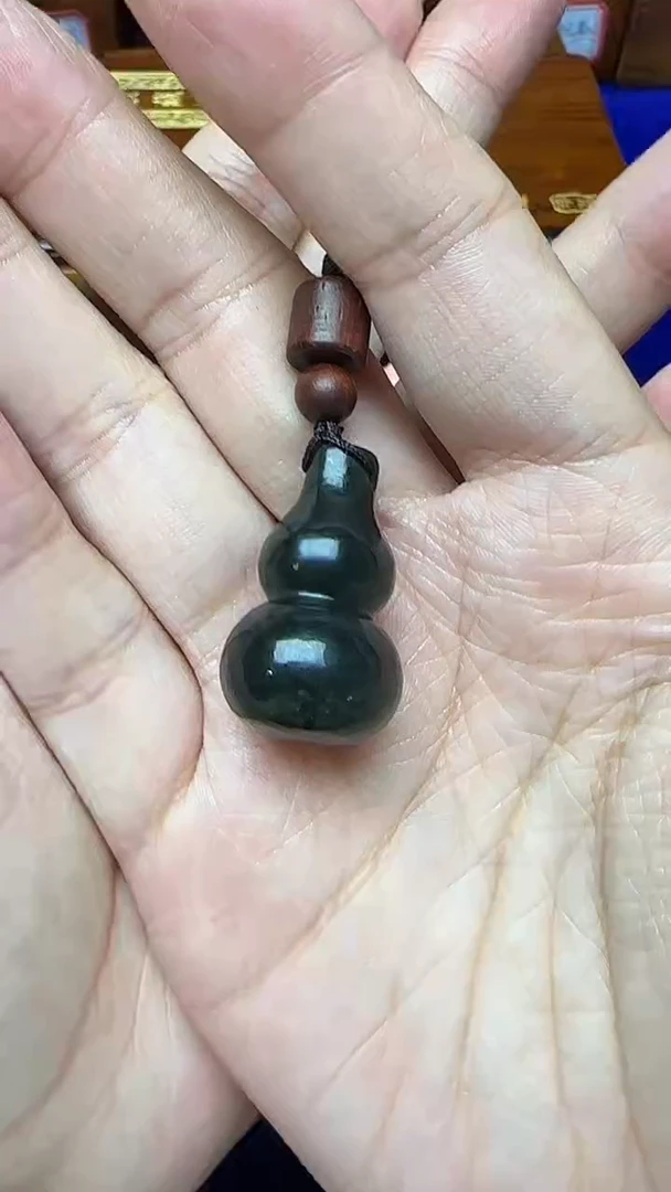 未镶嵌和田玉挂件金**月1