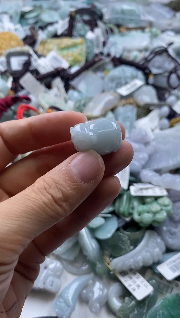 翡翠未镶嵌吊坠(不含链)001831