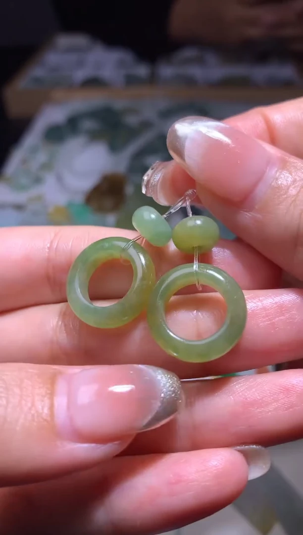 未镶嵌定制翡翠毛货