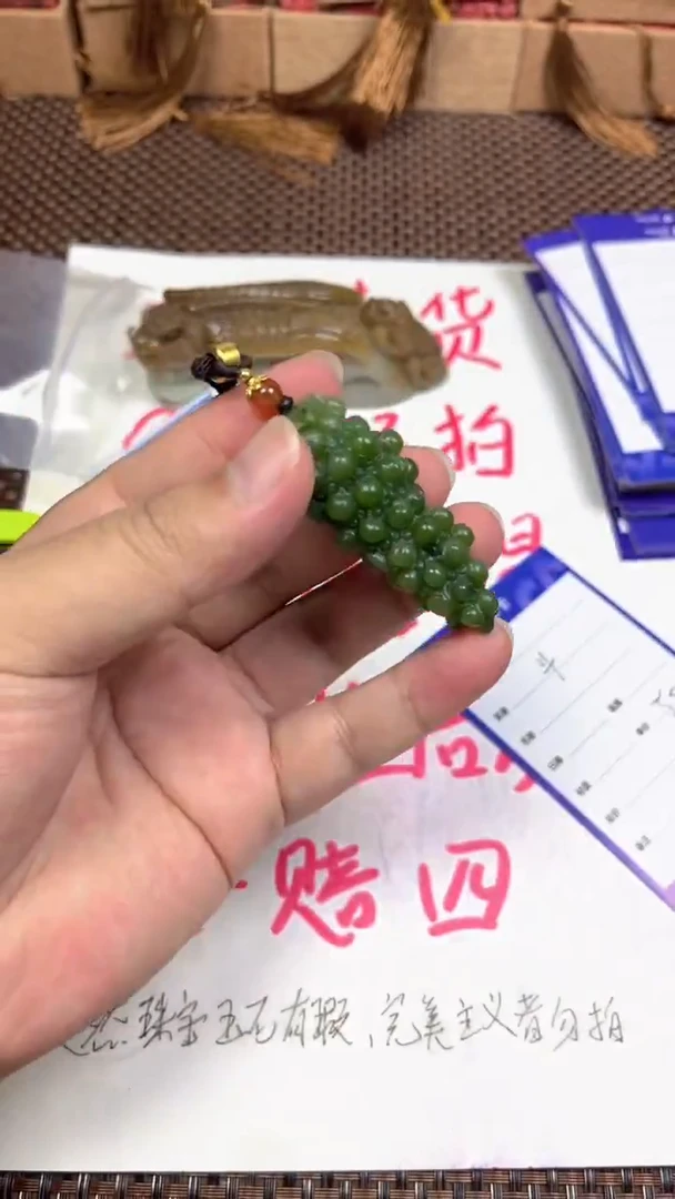 未镶嵌和田玉车挂斗**鬼1