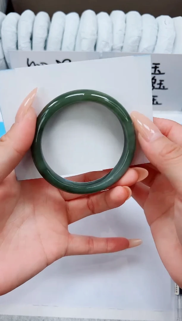 未镶嵌手镯石英质玉A25-52/53