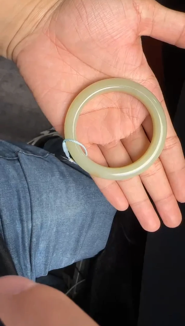 未镶嵌手镯和田玉若羌黄口手镯卡54