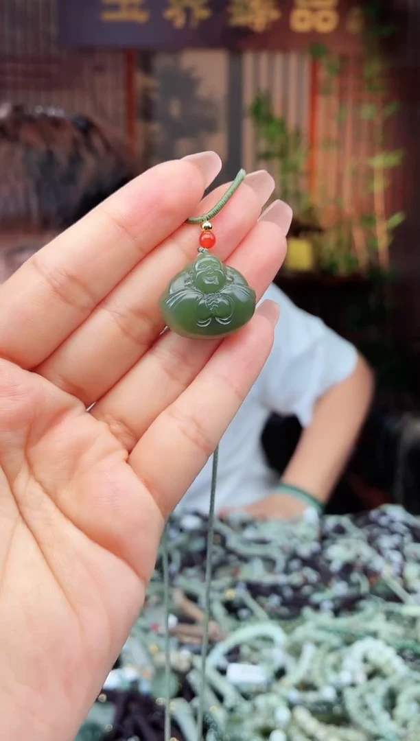 和田玉未镶嵌颈饰拍一发一