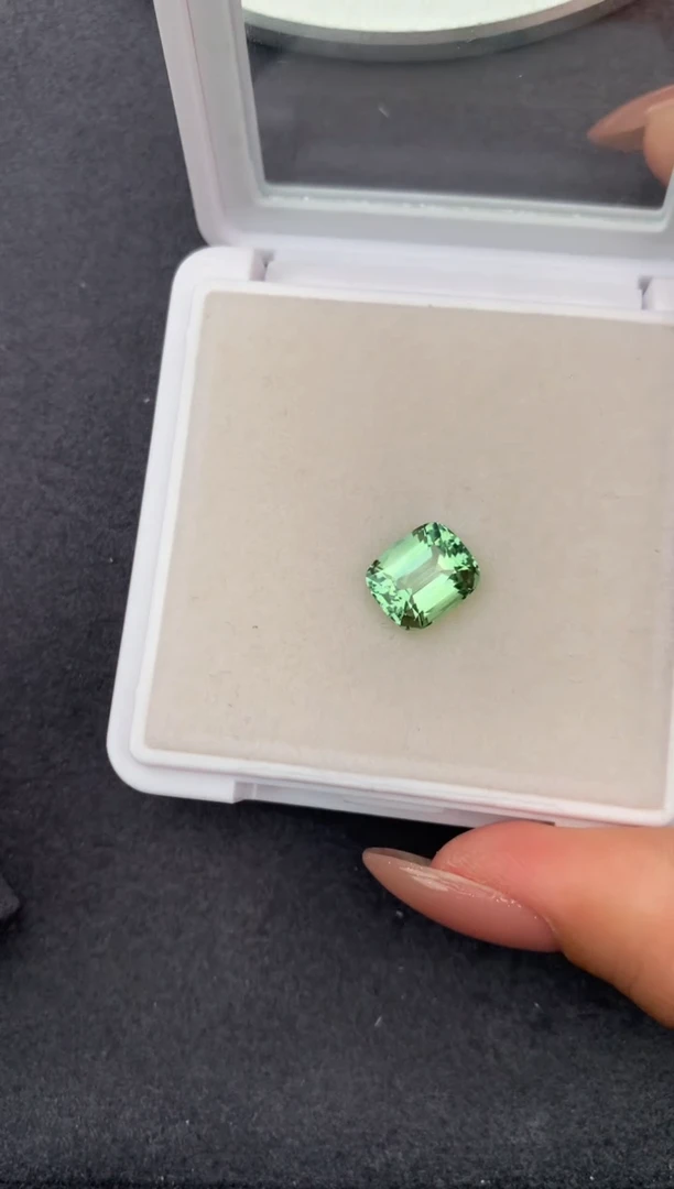 未镶嵌珠宝半成品碧玺3.2ct绿碧玺  FH  定制