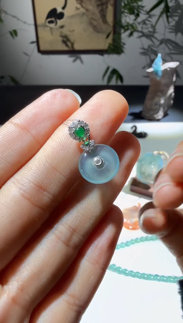 吊坠(不含链)未镶嵌翡翠平安扣