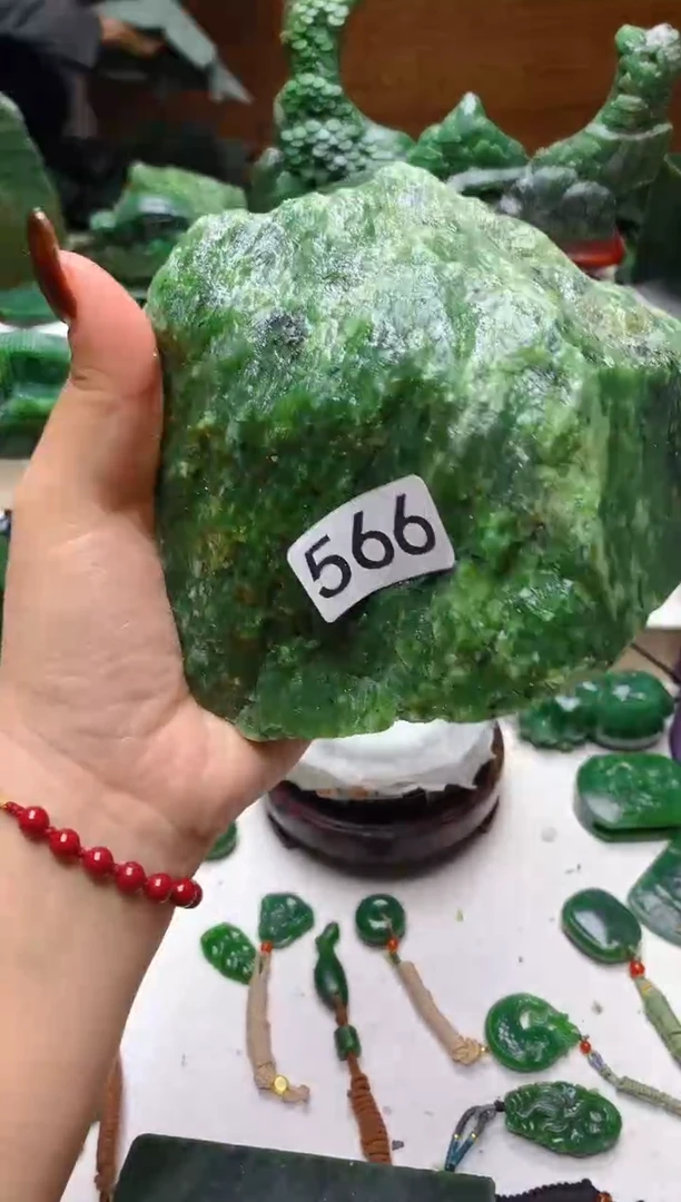 未镶嵌和田玉珠宝半成品4