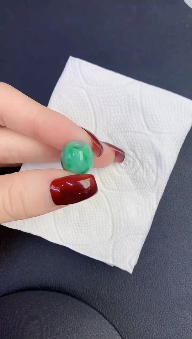 颈饰未镶嵌翡翠缅甸天然翡翠A货