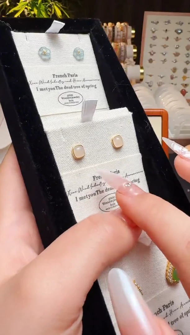 未镶嵌和田玉耳饰68