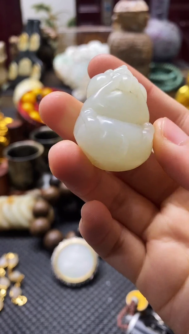 未镶嵌和田玉挂件老鼠