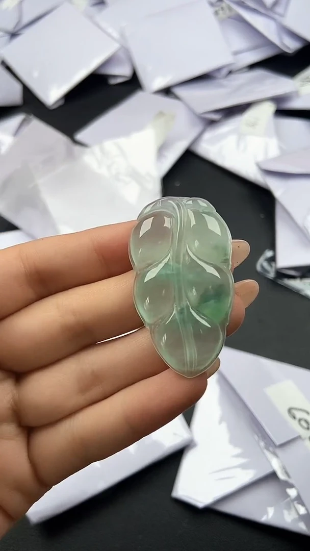 无铁合金吊坠80000116