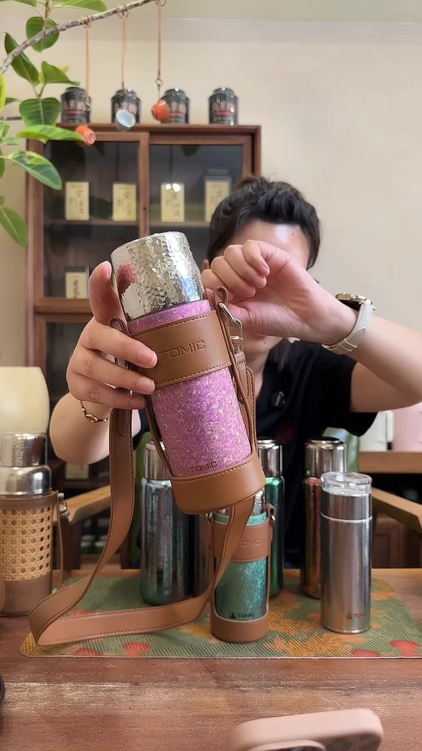 【特美刻】 tomic特美刻410ml 纯钛+杯刷 粉色
