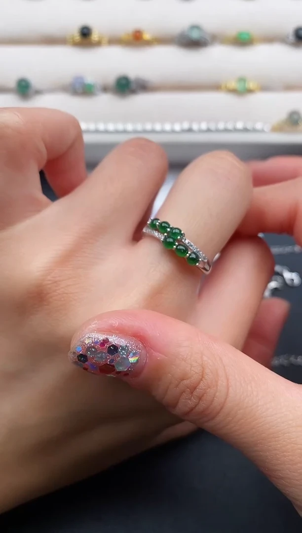 银S925镶嵌戒指翡翠3333333+6