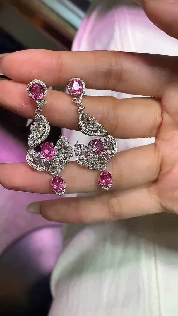 耳饰彩色蓝宝石18K金镶嵌4.92ct