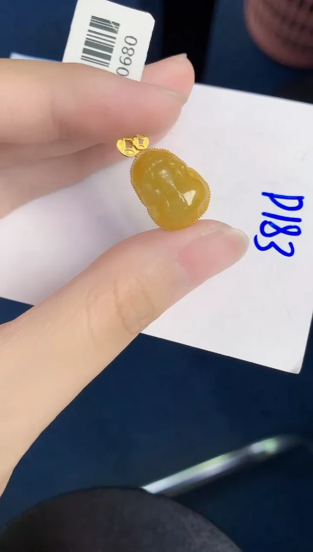 翡翠18K金镶嵌颈饰天然翡翠緬甸A貨