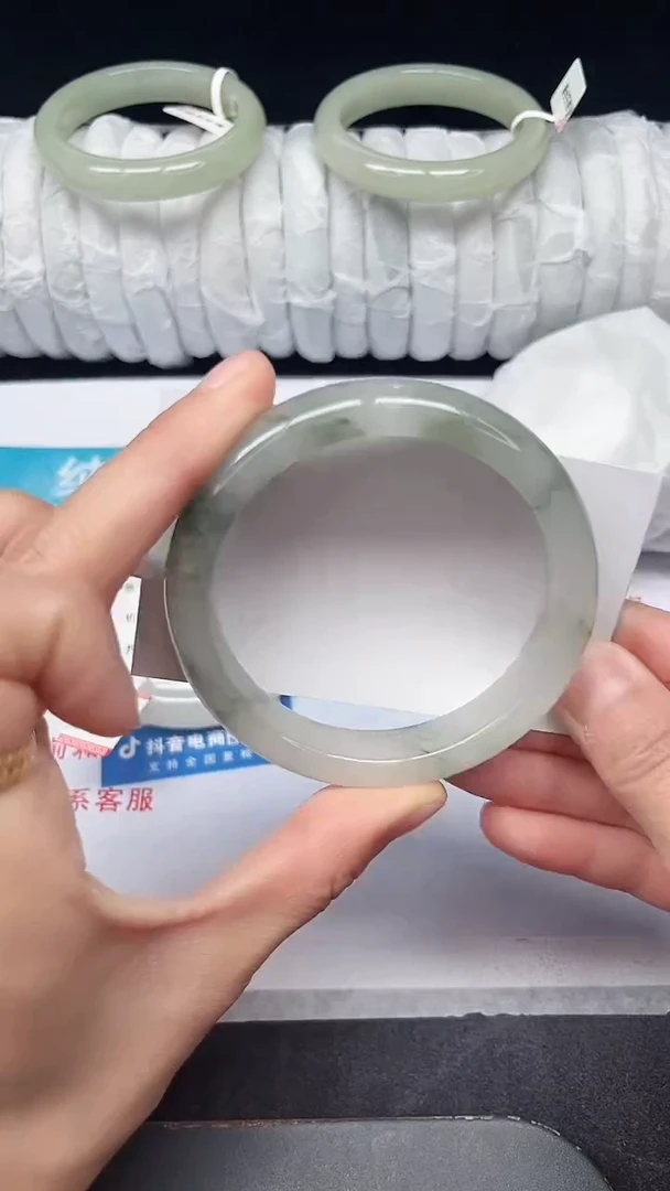 未镶嵌手镯石英质玉63-58/59