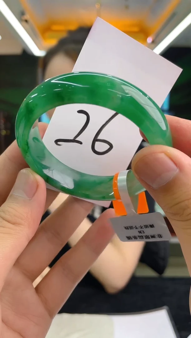 石英质玉（非洲翠）手镯未镶嵌天然冰飘花