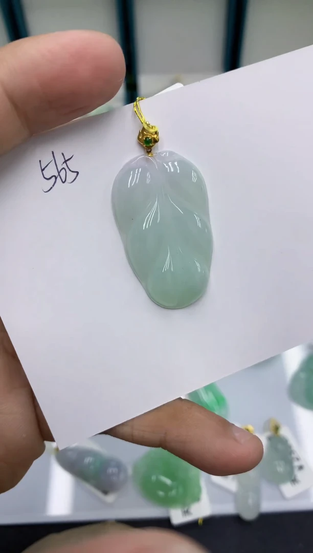 颈饰18K金镶嵌翡翠111111