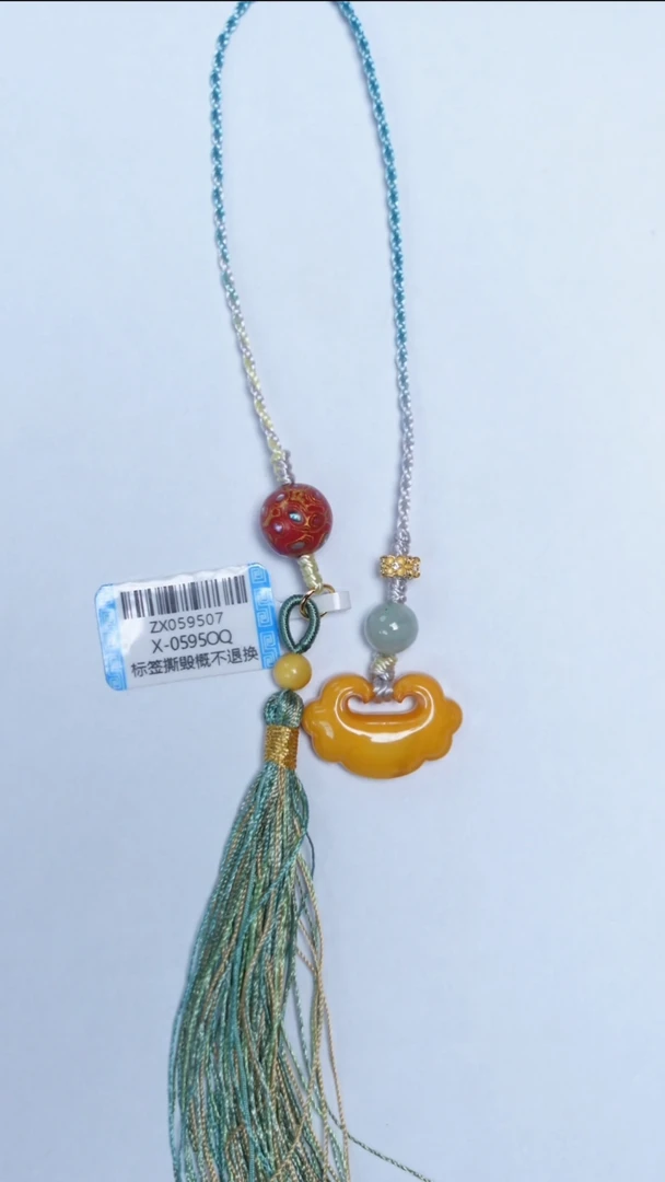 蜜蜡颈饰未镶嵌焦皮如意挂件