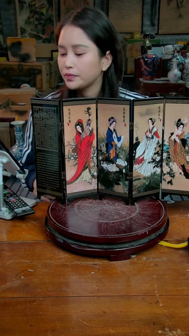 摆件景德镇陶瓷摆件四大美女图