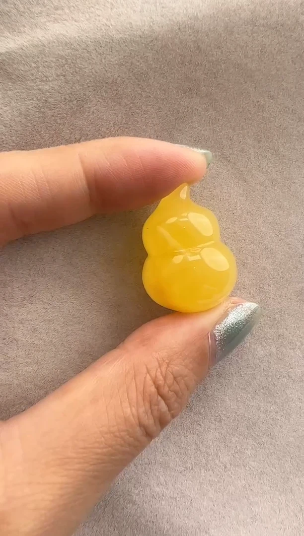 【闪购商品】琥珀裸石未镶嵌10216127-吊坠